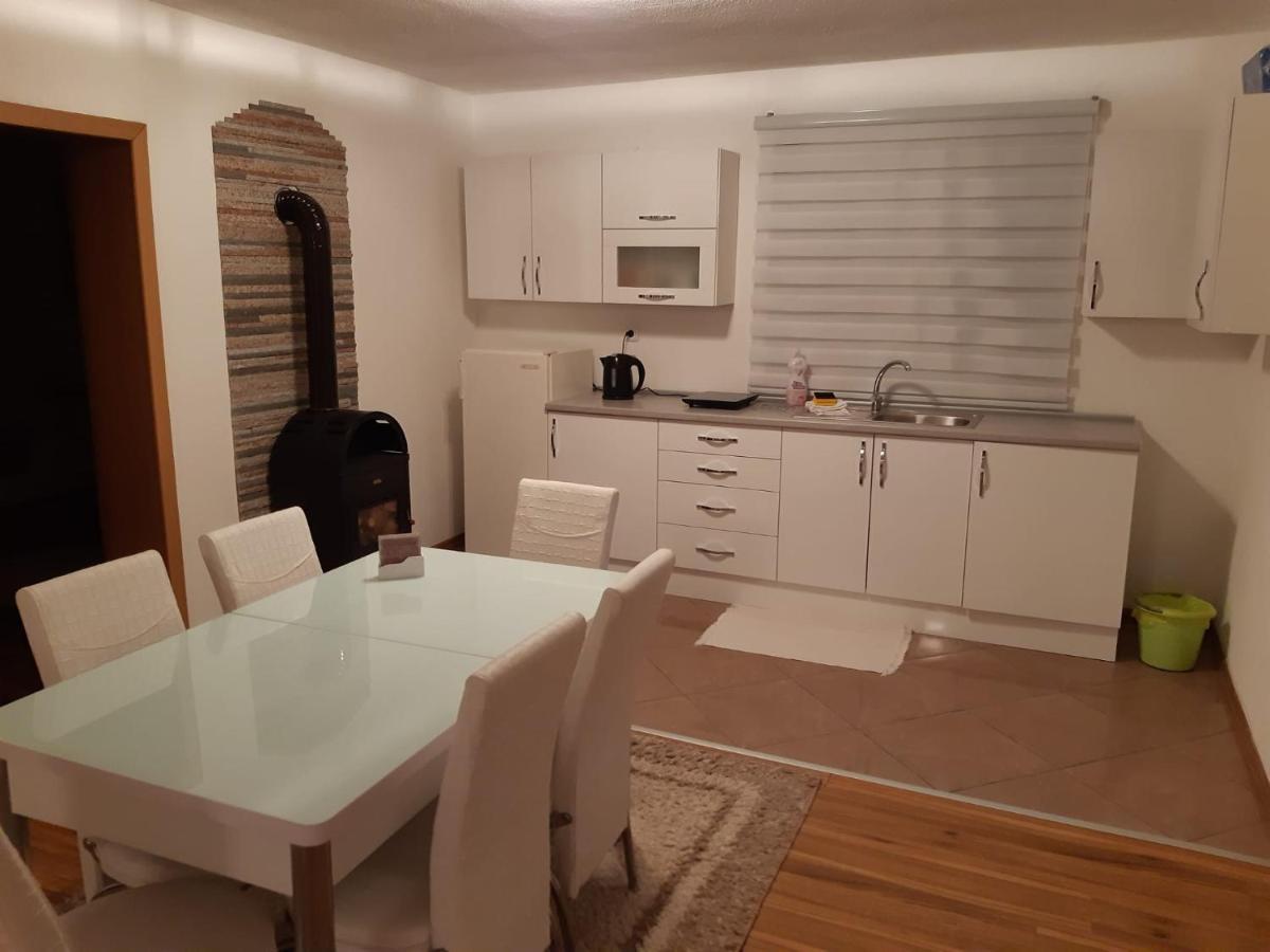 Апартаменты Apartman Volijak Яйце Экстерьер фото